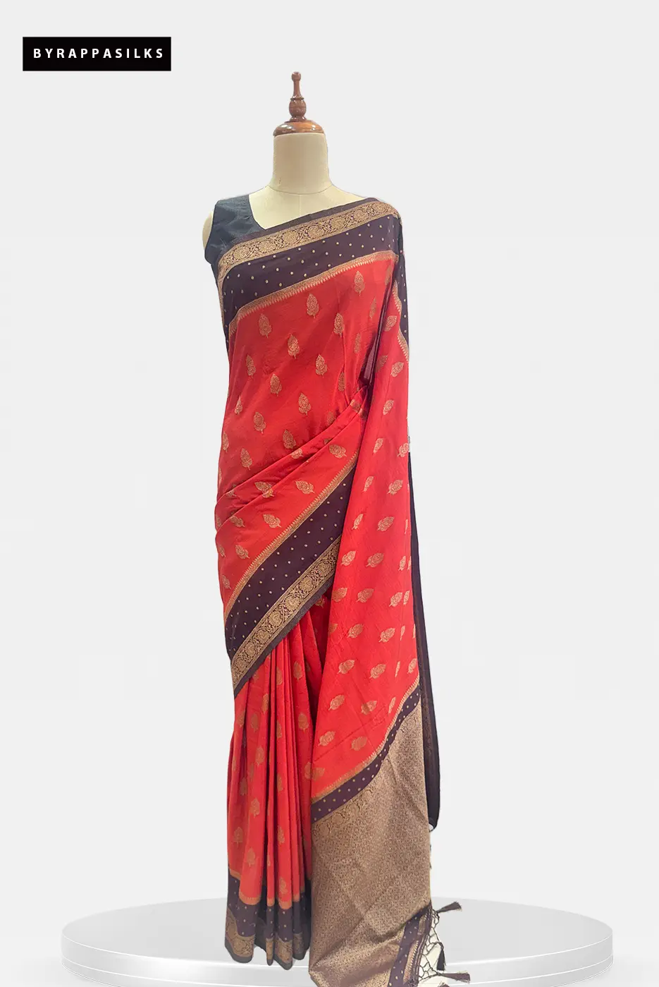 Semi Khaddhi Georgette Saree Red QS295348