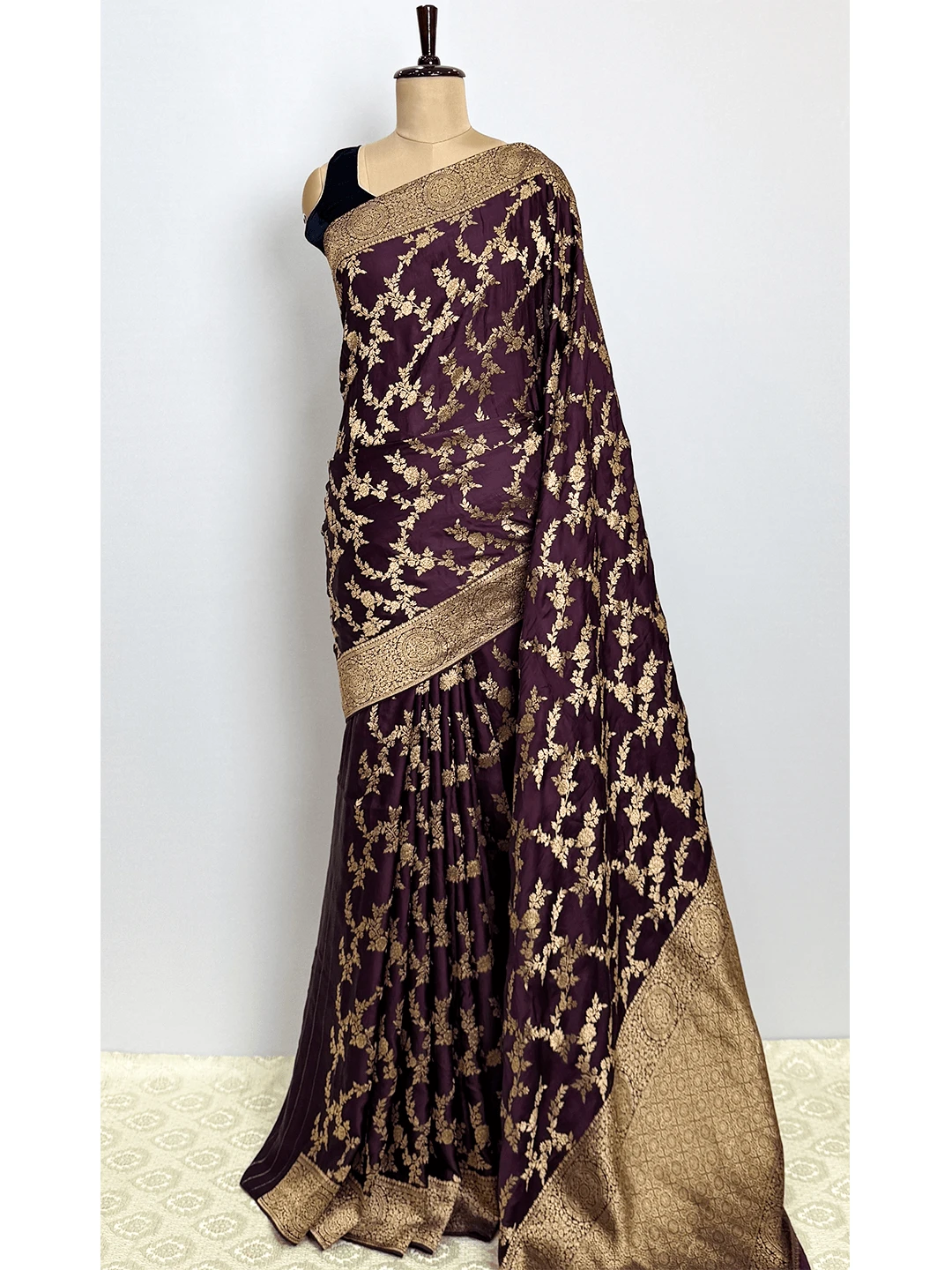 Fancy Banarasi Saree - Purple Colour - QS220501