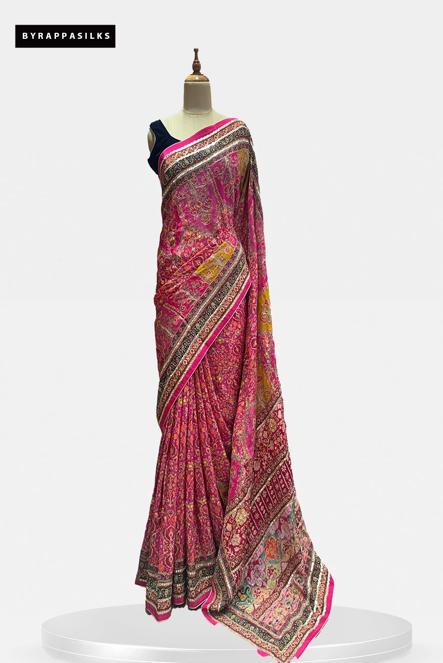 Pink Saree with Intricate Design QS288533
