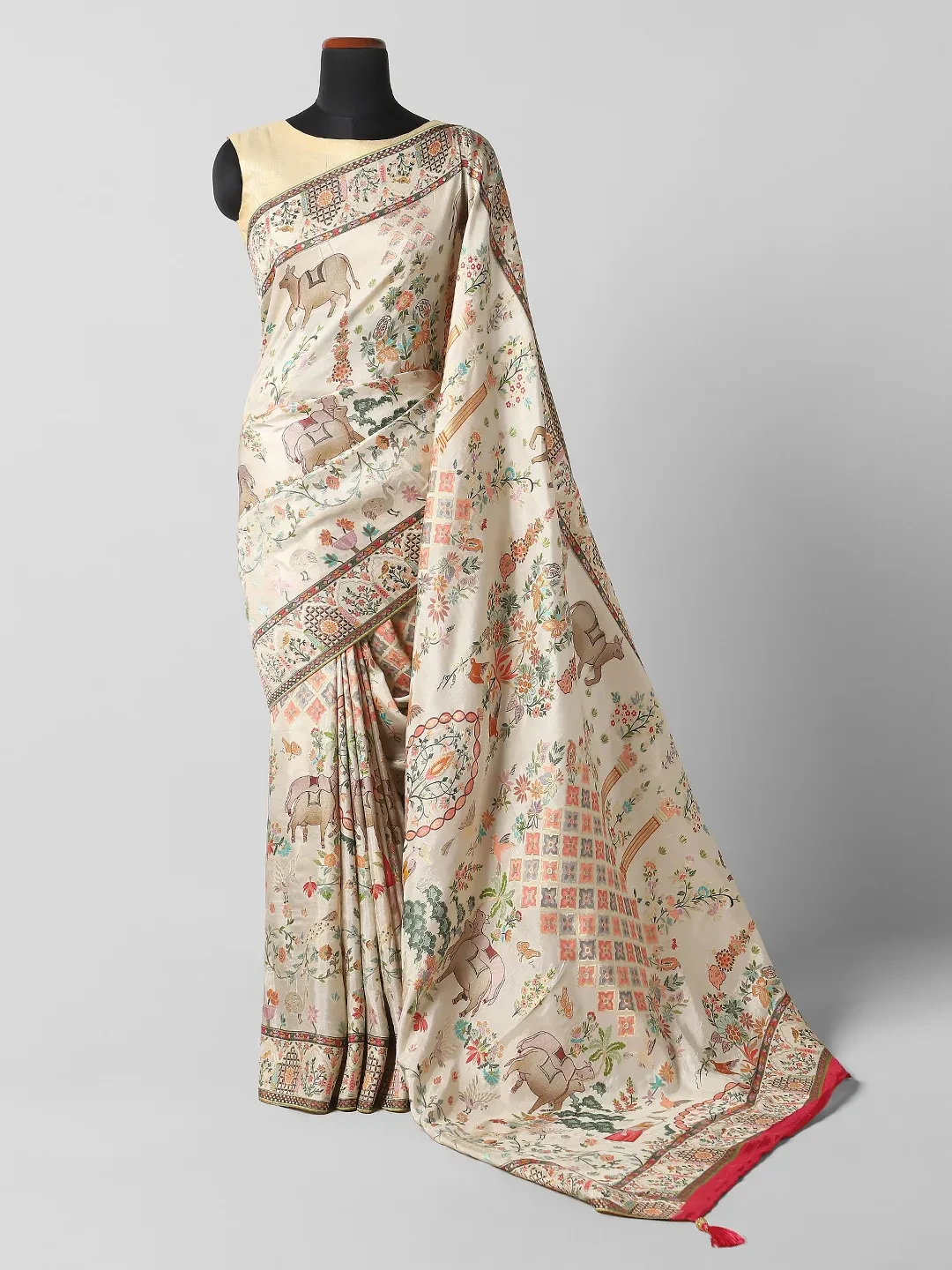 Munga Crape Saree With Cream Colour QA255392