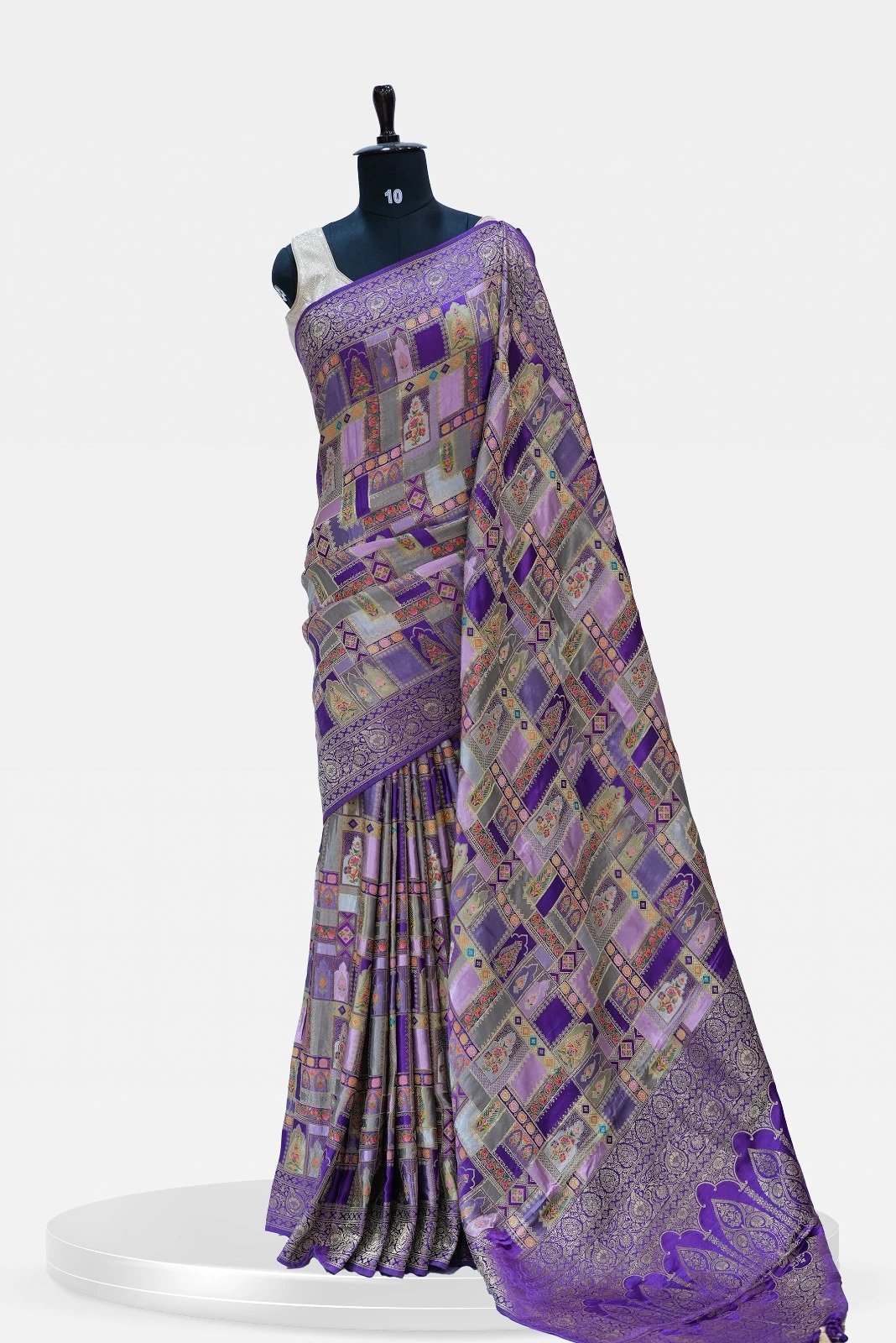 Munga Majestic Purple & Silver Saree with Intricate Weaving QS239075