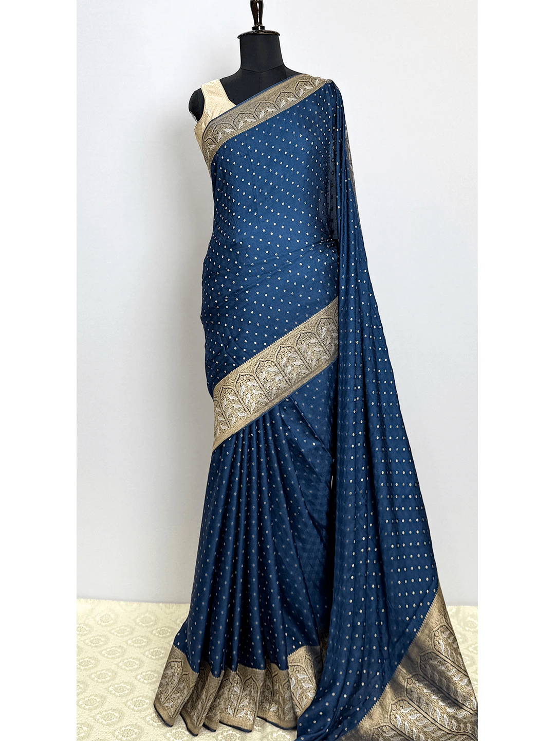 Fancy Banarasi Saree With Elegant Border - Rama Blue Colour - QS220510