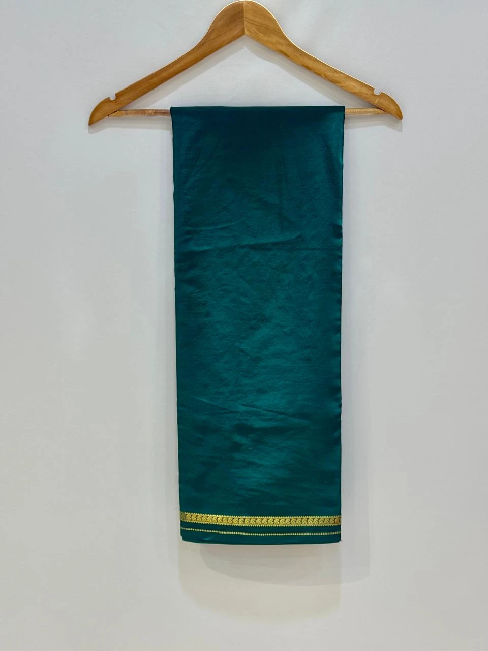 Pure Mysore Silk Rani Green with Golden Zari Border QS245460