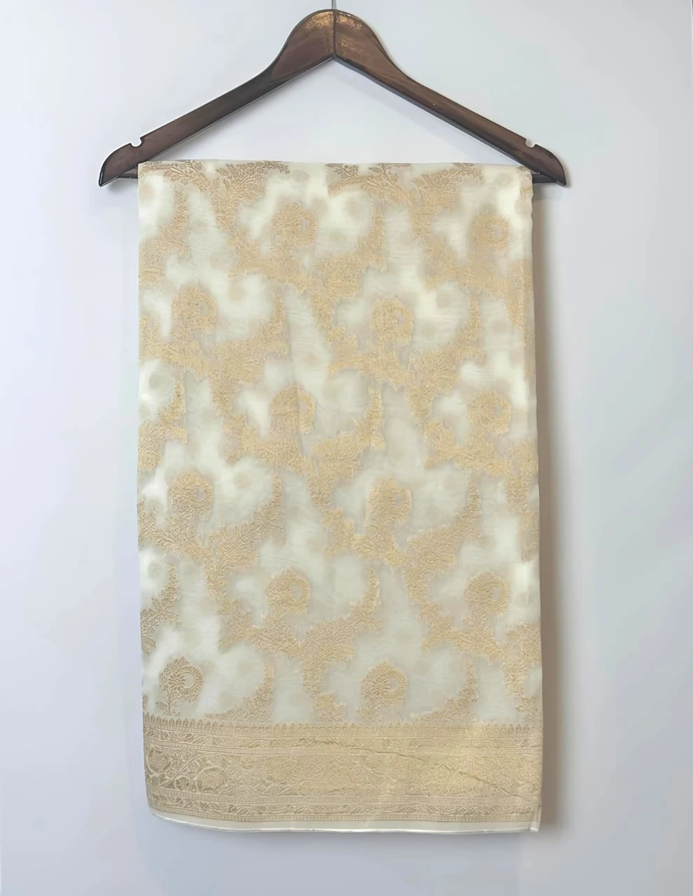 khadhi Georgette Elegant Off-White Organza Saree with Golden Zari QS257968