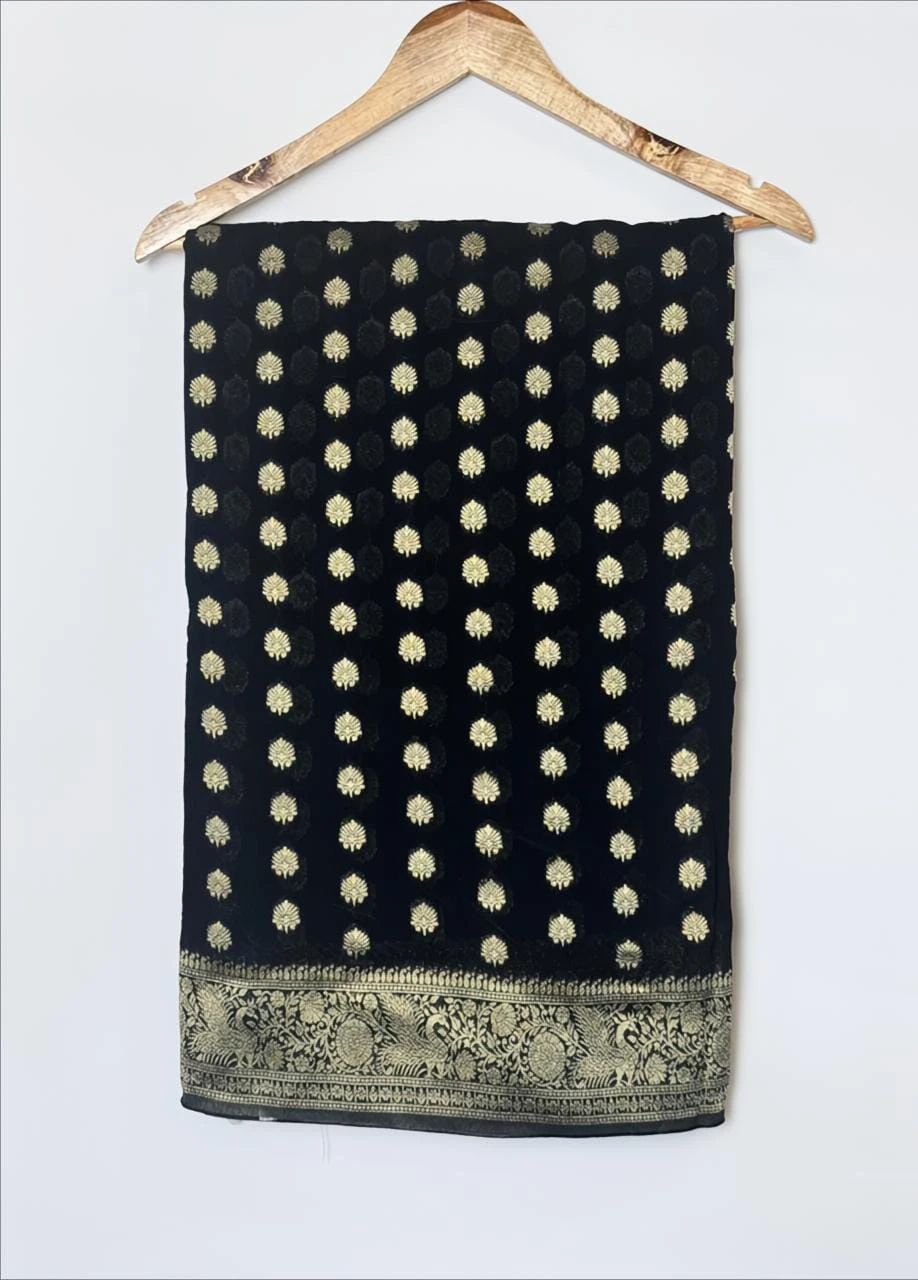 Navaratri khadhi Georgette Black Saree With All-over Small Leaf Bootis Motifs QS259236
