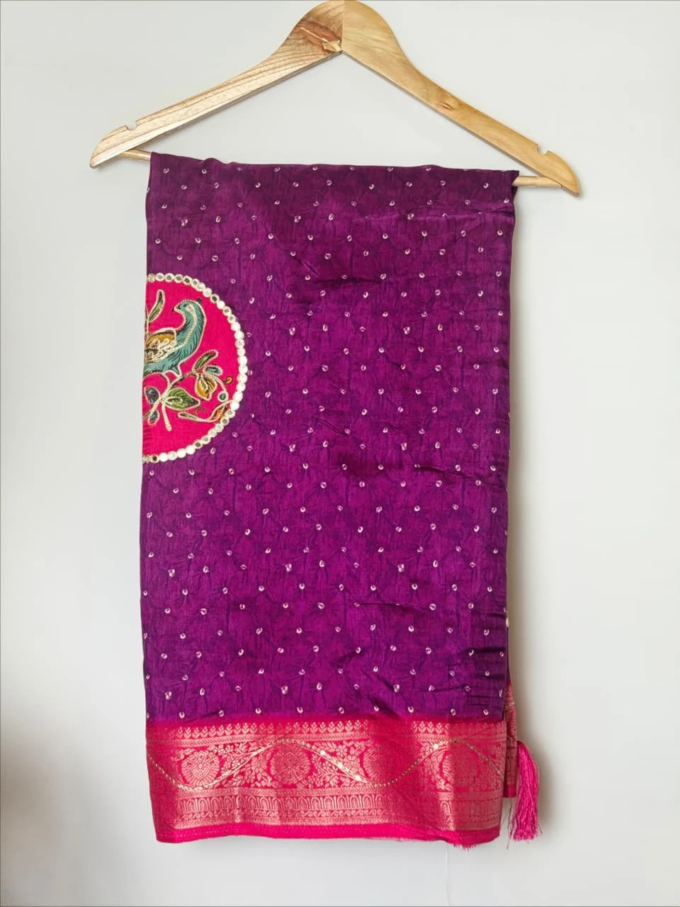 Bandhani Sequence Saree with Purple Zari Border & Peacock Motif QS257814