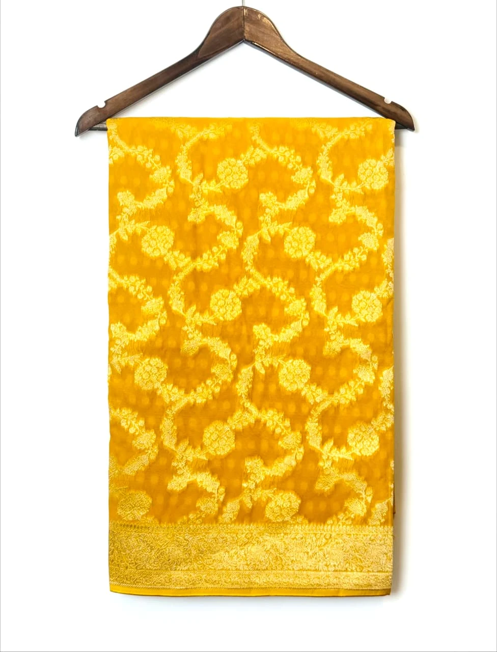 khadhi Georgette Yellow Saree with Golden Zari QS257716