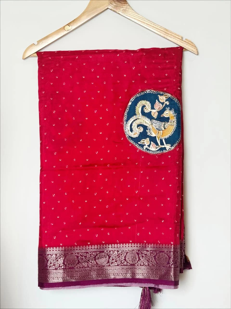 Bandhani Sequence Red Saree Zari Border & Peacock Motif QS258607