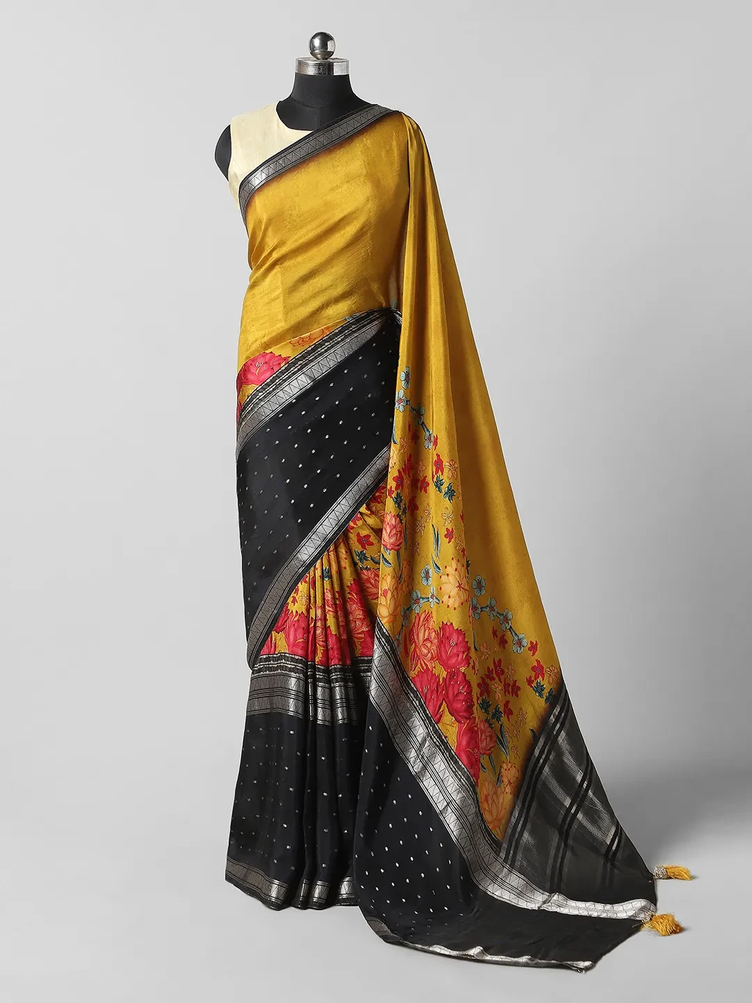 Munga Crape Printed saree - Yellow & Black Colour QI202707
